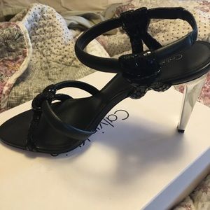 Calvin Klein NIB leather shoes gorgeous sliverheel